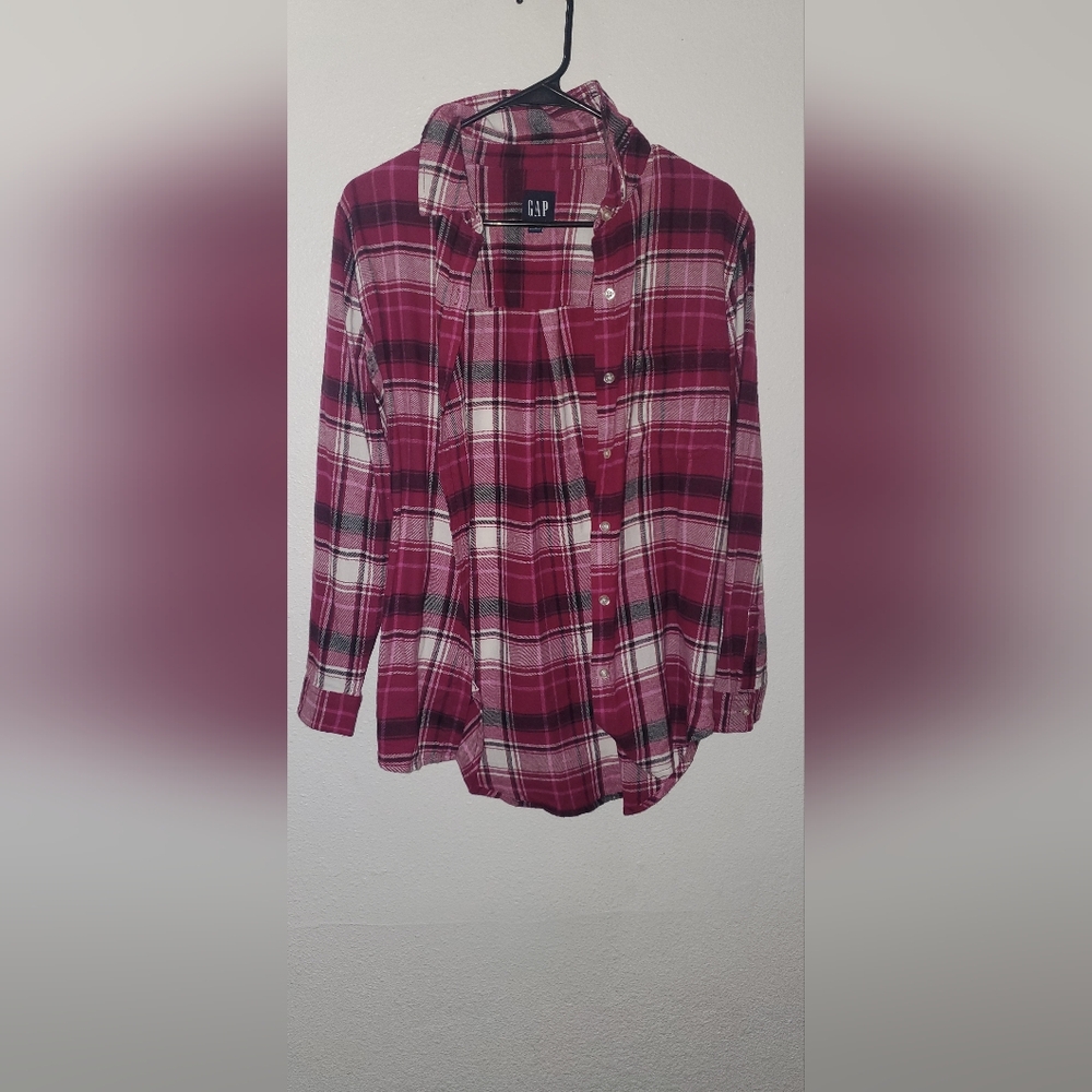 GAP Magenta Plaid Button-Up Shirt